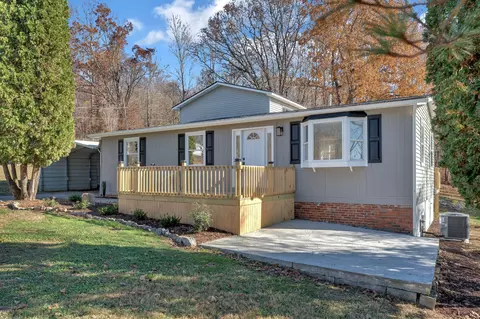 130 Day Circle Tazewell Tn 37879, Tazewell, TN 37879