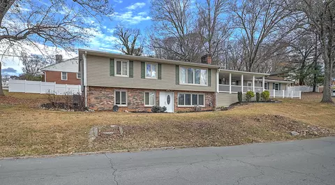 606 Golf Course Drive Elizabethton Tn 37643, Elizabethton, TN 37643