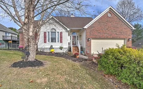 12 University Place Johnson City Tn 37604, Johnson City, TN 37604
