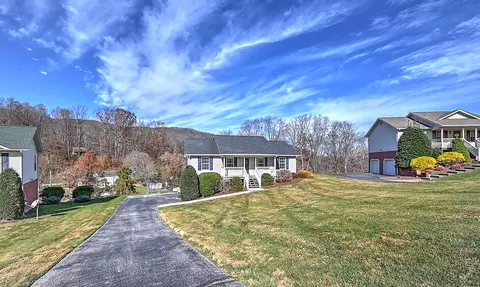 1011 Meadow Brook Drive Unicoi Tn 37692, Unicoi, TN 37692