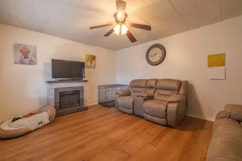 817 E Maple Street Johnson City Tn 37601, Johnson City, TN 37601 photo 2