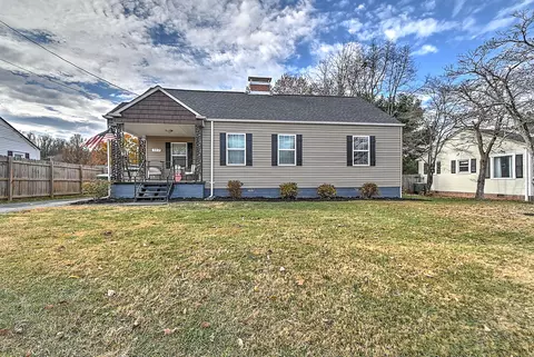 117 Williams Avenue Elizabethton Tn 37643, Elizabethton, TN 37643