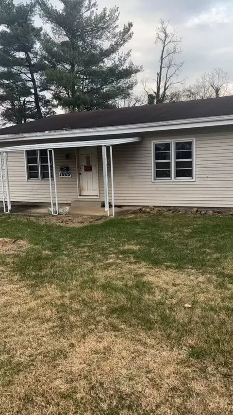 1809 Fort Robinson Drive Kingsport Tn 37660, Kingsport, TN 37660