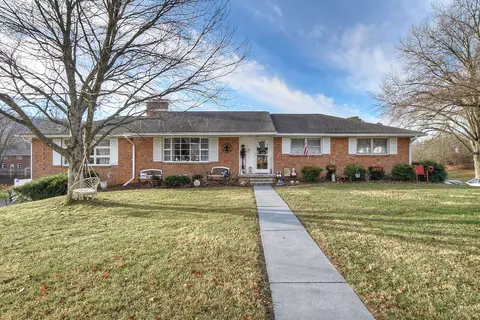 2113 Heatherly Rd Kingsport Tn 37660, Kingsport, TN 37660
