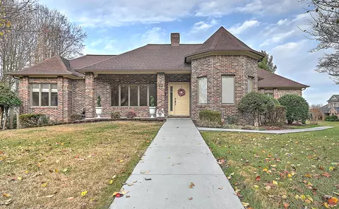 300 Woodbriar Drive Johnson City Tn 37604, Johnson City, TN 37604