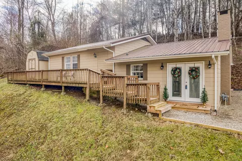 906 Diane Avenue Erwin Tn 37650, Erwin, TN 37650