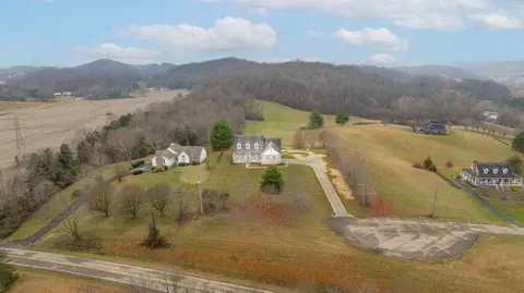 216 Christopher Court Blountville Tn 37617, Blountville, TN 37617