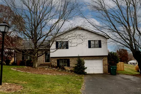 18487 Essex Drive Abingdon Va 24211, Abingdon, VA 24211
