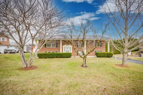 208 Mark Drive Gray Tn 37615, Gray, TN 37615