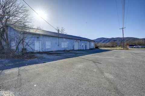 910 S Mohawk South Drive Erwin Tn 37650, Erwin, TN 37650