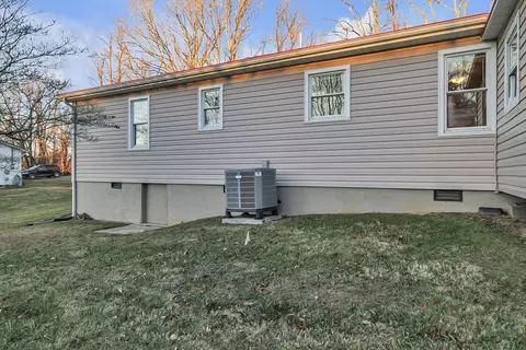 12478 Deerfield Lane Glade Spring Va 24340, Glade Spring, VA 24340 photo 9