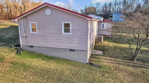 12478 Deerfield Lane Glade Spring Va 24340, Glade Spring, VA 24340 photo 10