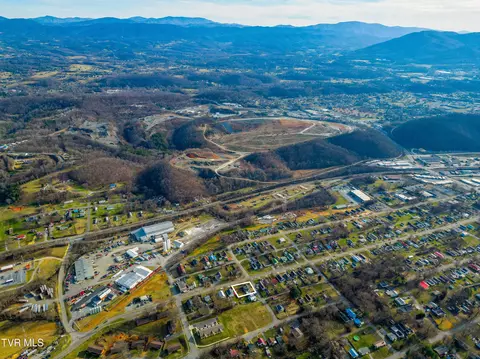 1901 E Fairview Avenue Johnson City Tn 37601, Johnson City, TN 37601 photo 7