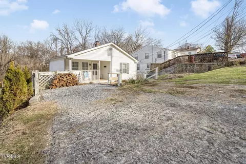 721 E Maple Street Johnson City Tn 37601, Johnson City, TN 37601 photo 4