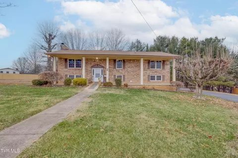 2 Larkwood Court Johnson City Tn 37604, Johnson City, TN 37604