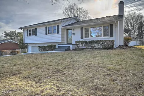 1305 Lynnwood Drive Johnson City Tn 37601, Johnson City, TN 37601