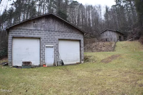 190 Walter Stevens Road Hampton Tn 37658, Hampton, TN 37658 photo 28