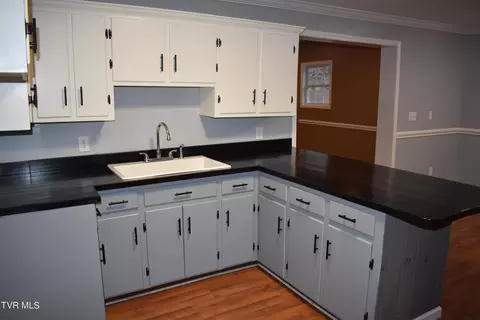 190 Walter Stevens Road Hampton Tn 37658, Hampton, TN 37658 photo 8