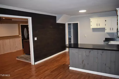 190 Walter Stevens Road Hampton Tn 37658, Hampton, TN 37658 photo 6