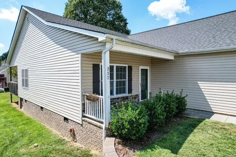 237 Piper Glen Johnson City Tn 37615, Johnson City, TN 37615 photo 7