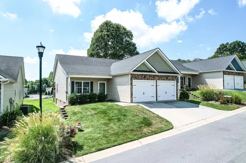 237 Piper Glen Johnson City Tn 37615, Johnson City, TN 37615 photo 3