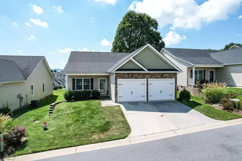 237 Piper Glen Johnson City Tn 37615, Johnson City, TN 37615 photo 4
