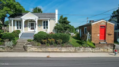 302 S Irish Street Greeneville Tn 37743, Greeneville, TN 37743