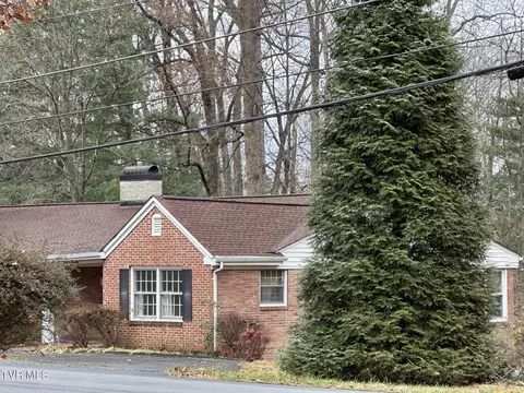 1300 Woodland Avenue Johnson City Tn 37601, Johnson City, TN 37601