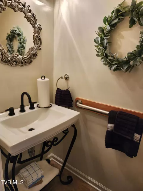 817 NE Wayne Avenue 817 Abingdon Va 24210, Abingdon, VA 24210 photo 10