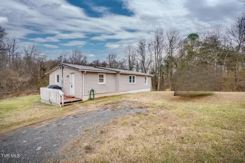 146 Barker Road Gray Tn 37615, Gray, TN 37615 photo 2