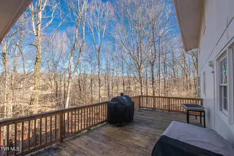 415 Robin Road Bristol Tn 37620, Bristol, TN 37620 photo 4