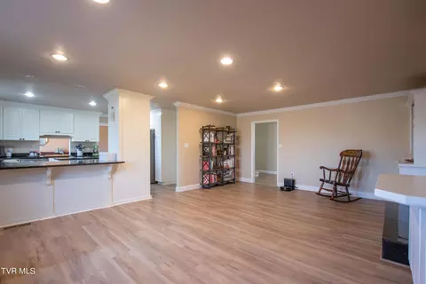 415 Robin Road Bristol Tn 37620, Bristol, TN 37620 photo 8