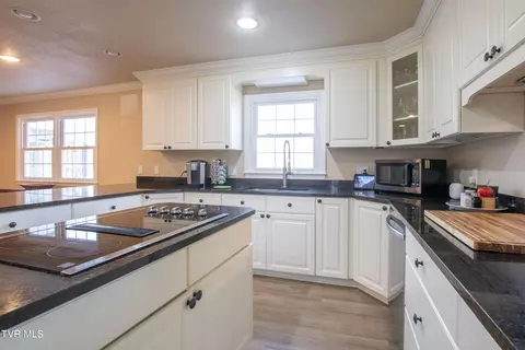 415 Robin Road Bristol Tn 37620, Bristol, TN 37620 photo 11