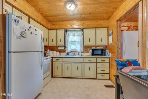 683 Vinton Avenue Erwin Tn 37650, Erwin, TN 37650 photo 11
