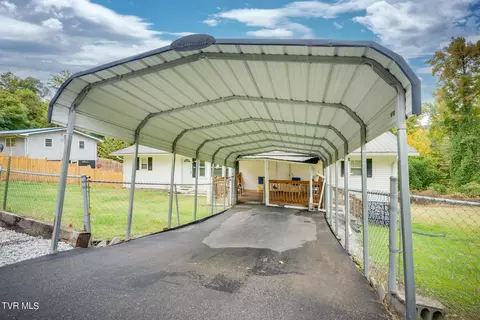 683 Vinton Avenue Erwin Tn 37650, Erwin, TN 37650 photo 4