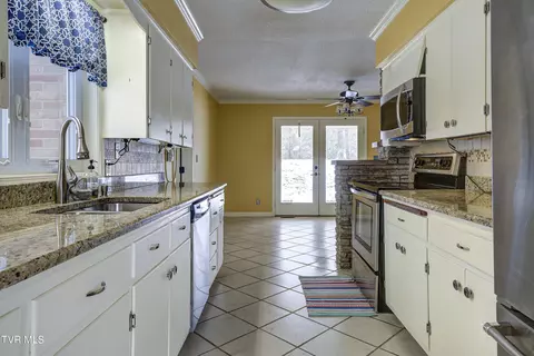 631 Ash Street Erwin Tn 37650, Erwin, TN 37650 photo 13