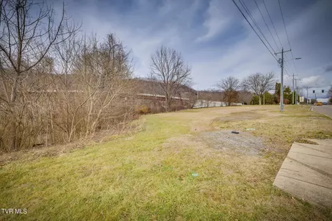747 N Main Avenue Erwin Tn 37650, Erwin, TN 37650 photo 5