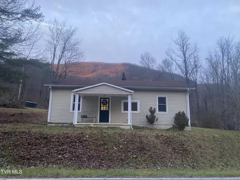1740 Highway 352 Flag Pond Tn 37657, Flag Pond, TN 37657
