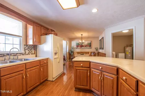 Kitchen - 20941 Deer Run Drive Drive Abingdon Va 24211, Abingdon, VA 24211 photo 4 of 5