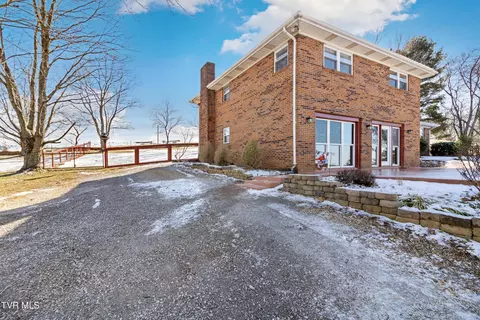 1504 Parton Loop Greeneville Tn 37743, Greeneville, TN 37743 photo 12