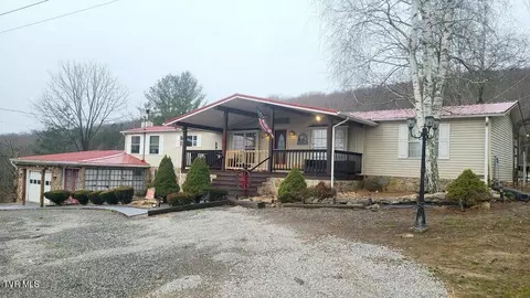 8409 Fleming Valley Lane Pound Va 24279, Pound, VA 24279