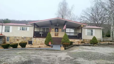 8409 Fleming Valley Lane Pound Va 24279, Pound, VA 24279 photo 3