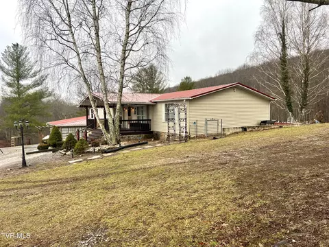 8409 Fleming Valley Lane Pound Va 24279, Pound, VA 24279 photo 4