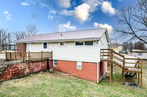 1506 E Myrtle Johnson City Tn 37601, Johnson City, TN 37601 photo 4