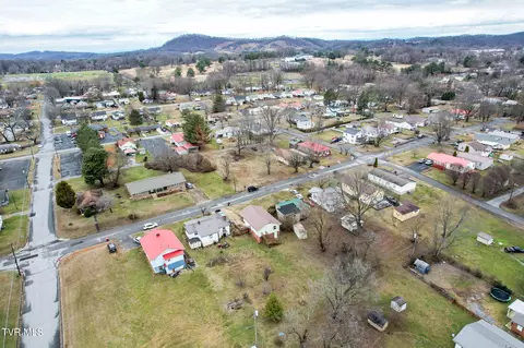 1506 E Myrtle Johnson City Tn 37601, Johnson City, TN 37601 photo 51