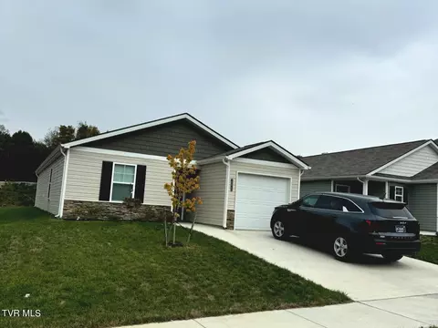 1075 Clearwater Ln Johnson City Tn 37601, Johnson City, TN 37601