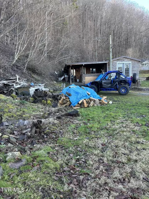 205 Polly Erwin Road Erwin Tn 37650, Erwin, TN 37650