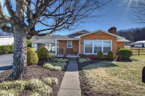 838 S Austin Springs Road Johnson City Tn 37601, Johnson City, TN 37601