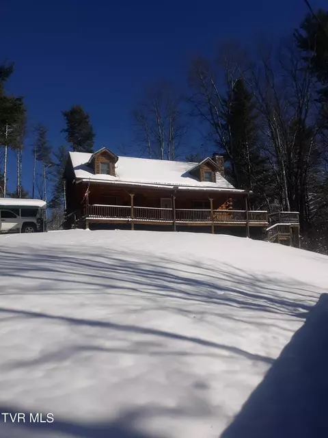2564 Divide Road Mountain City Tn 37683, Mountain City, TN 37683