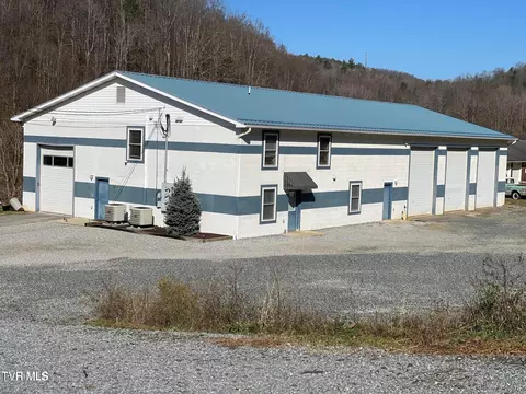 1056 Highway 321 Hampton Tn 37658, Hampton, TN 37658 photo 1